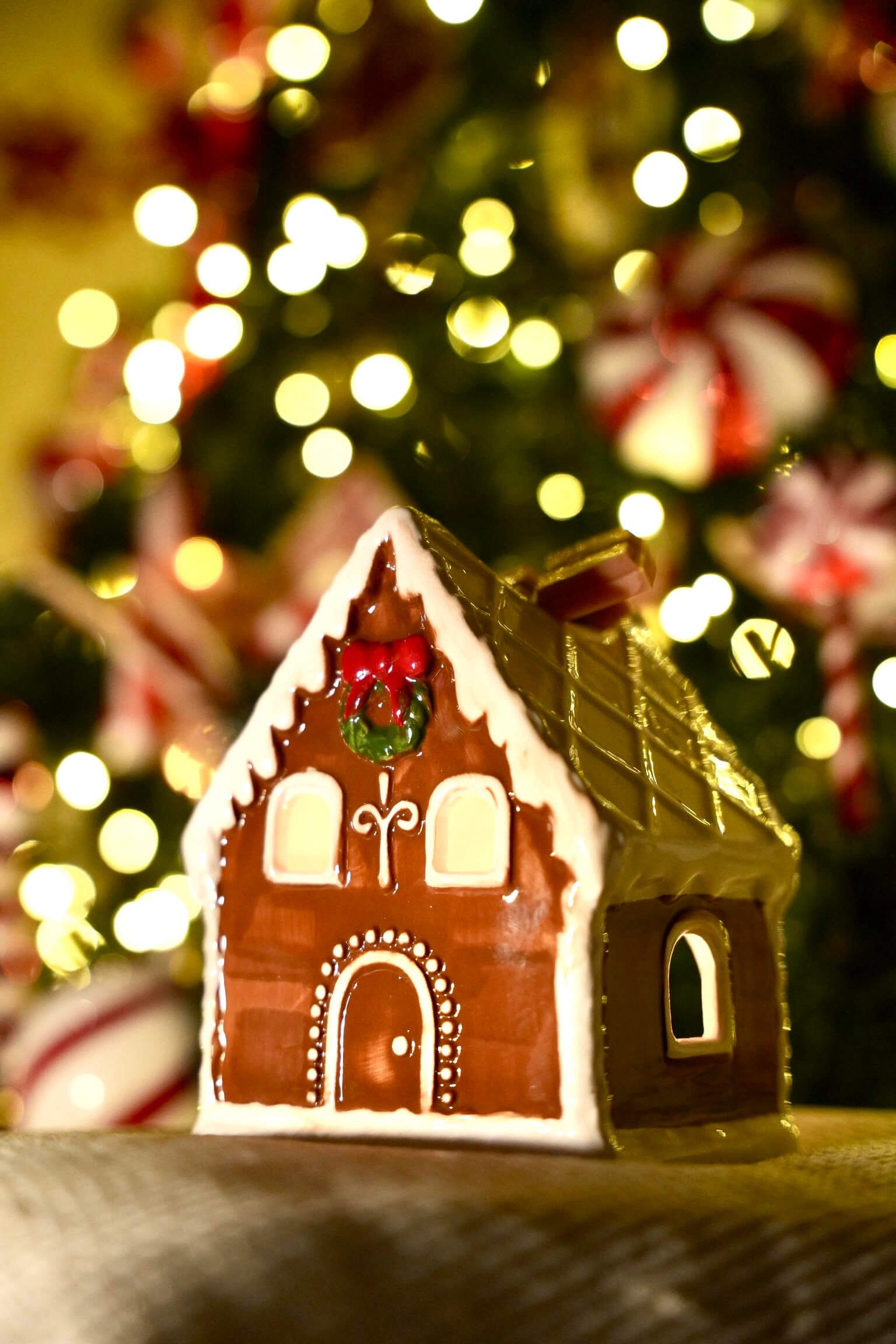 Christmas Brown House Melter